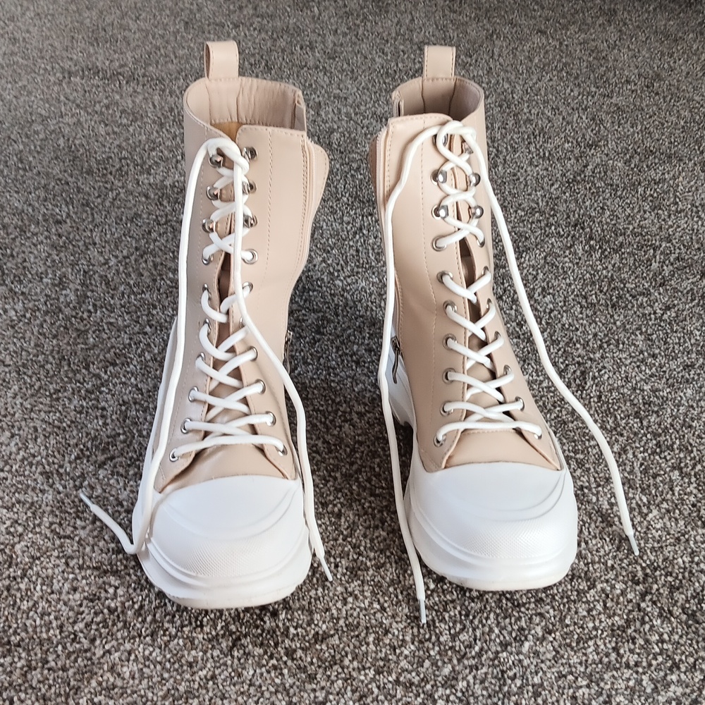 hightops
